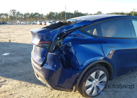 2023 Tesla Model Y Awd/Long Range Dual Motor All-Wheel Drive from USA, damaged, VIN 7SAYGDEE3PA171525